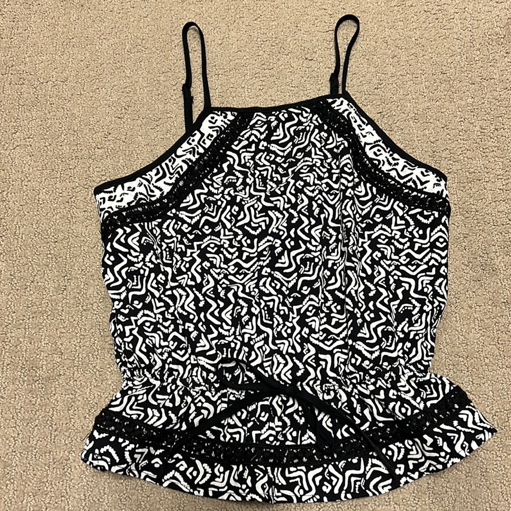 COPY - NWOT Xhilaration top